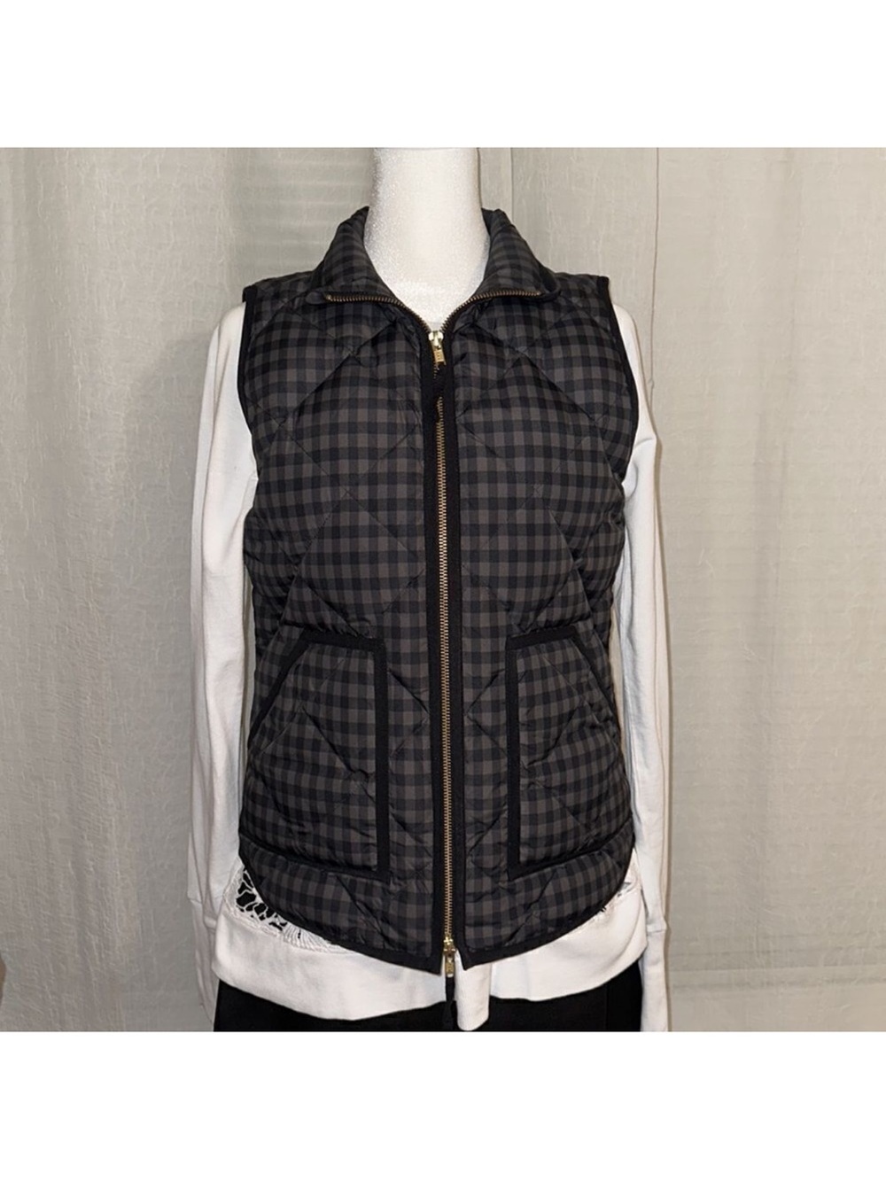 J. Crew XS Gray Black Gingham Dawn Filled Full Zip Quilted Puffer Vest